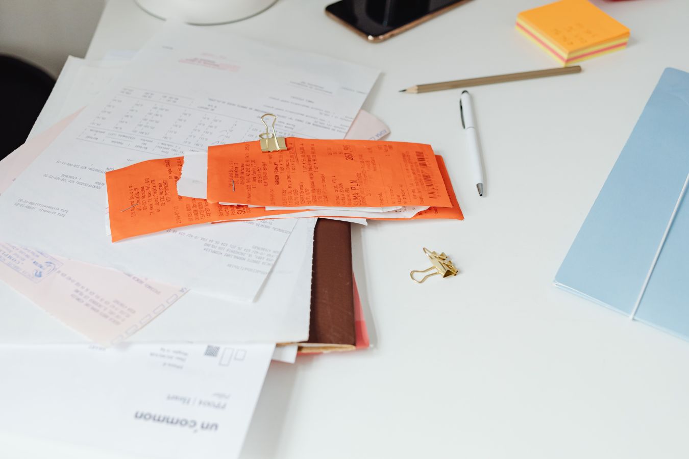 5 tâches que votre PME refait à la main chaque semaine sans s'en rendre compte